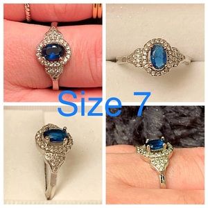 💎 Sapphire and CZ Diamond Halo ring.